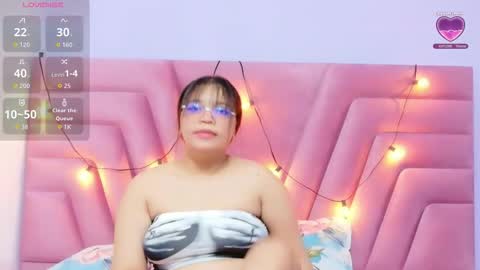 innocenthazel online show from 02.10.26