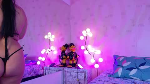 innocenthazel online show from 04.19.26