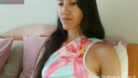 Laroa online show from 02.15.26