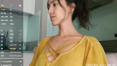 Laroa online show from 03.16.26