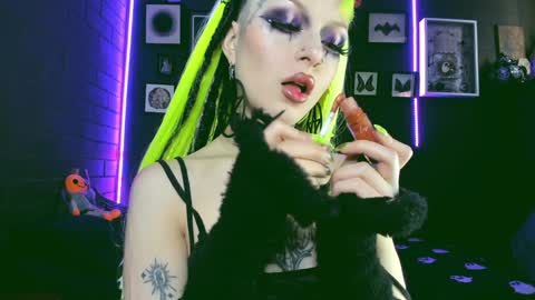   SANIA  online show from 12.19.24