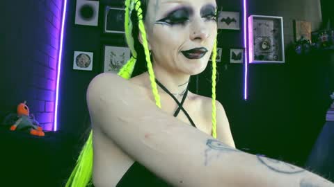   SANIA  online show from 02.06.25