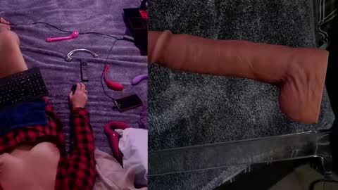 Snapshot of insatiablecpl333 chatting on 02.12.25 InsatiableCpl333 online show from 02.12.25