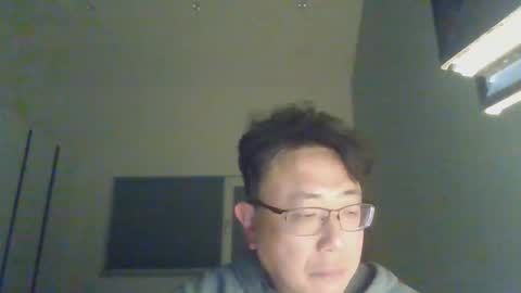 Snapshot of insuclee197641 chatting on 04.16.26 insuclee197641 online show from 04.16.26