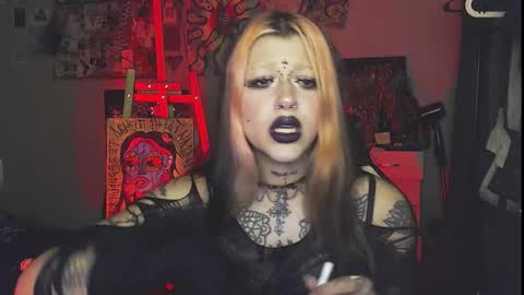 Insunnity666 online show from 11.20.25