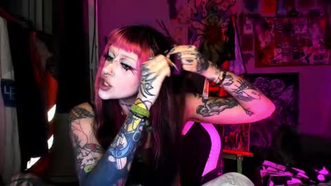 Insunnity666 online show from 03.25.26