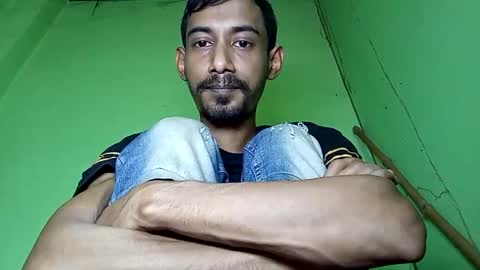 interne8famous online show from 12.01.25