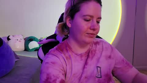 Faye online show from 12.21.24