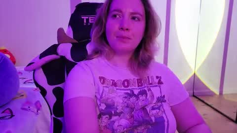 Faye online show from 10.21.25