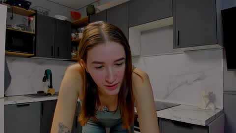 Snapshot of internetsexplorer chatting on 12.08.24 Bernadette  Join  online show from 12.08.24