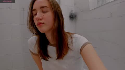 Snapshot of internetsexplorer chatting on 02.19.25 Bernadette  Join  online show from 02.19.25