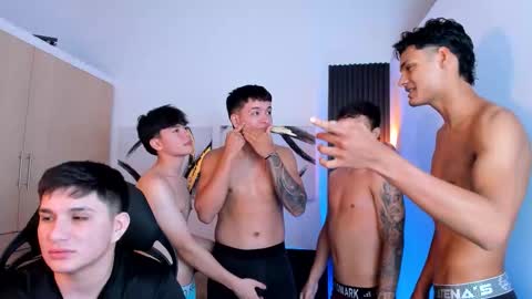 Snapshot of interracial_wallen chatting on 11.05.25 Damian Sam Jack Daniel and James online show from 11.05.25