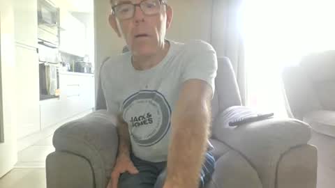 inthemood63 online show from 09.15.25