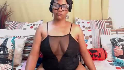 Snapshot of intimacysexy chatting on 06.16.26 boniswa caroline online show from 06.16.26