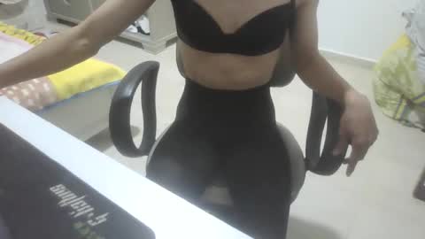 YourVirtualSlave online show from 12.16.25