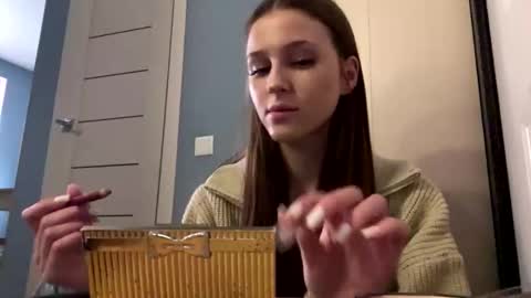 Dina online show from 12.19.25