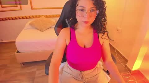 Irantzu online show from 02.27.25