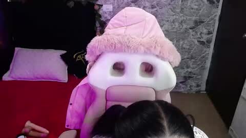 Snapshot of iriina_hotbusty chatting on 10.31.25 Irina online show from 10.31.25