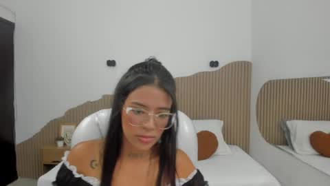 iris8_ online show from 04.20.26