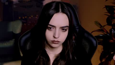 Snapshot of iriscline chatting on 12.10.24 Iris online show from 12.10.24