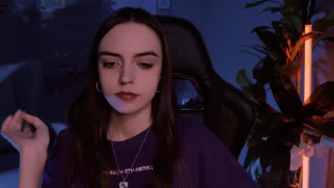 Snapshot of iriscline chatting on 12.11.24 Iris online show from 12.11.24