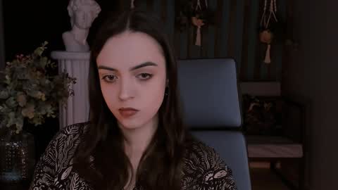 Snapshot of iriscline chatting on 12.12.24 Iris online show from 12.12.24