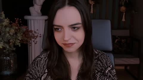 Snapshot of iriscline chatting on 12.12.24 Iris online show from 12.12.24