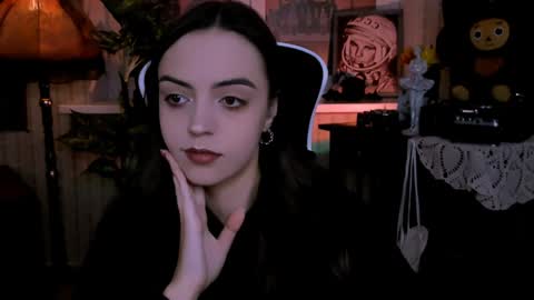 Snapshot of iriscline chatting on 12.14.24 Iris online show from 12.14.24