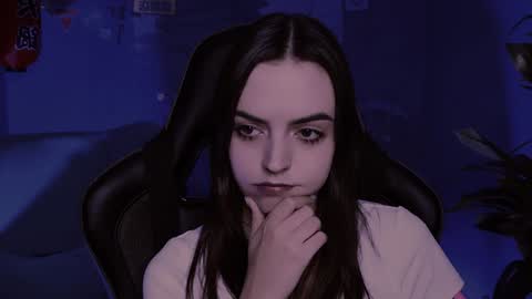 Snapshot of iriscline chatting on 12.17.24 Iris online show from 12.17.24