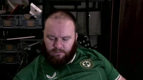 Snapshot of irishdaddy24 chatting on 12.02.24 twitter theirishman205 online show from 12.02.24