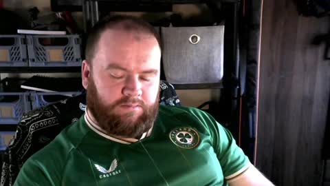 Snapshot of irishdaddy24 chatting on 12.20.24 twitter theirishman205 online show from 12.20.24