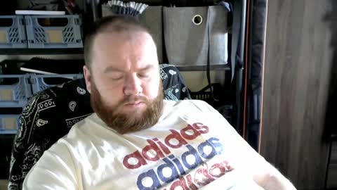 Snapshot of irishdaddy24 chatting on 12.21.24 twitter theirishman205 online show from 12.21.24