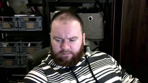 Snapshot of irishdaddy24 chatting on 12.23.24 twitter theirishman205 online show from 12.23.24