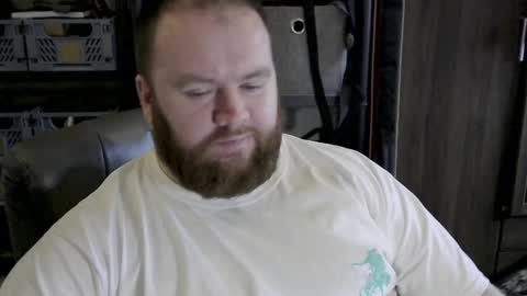 Snapshot of irishdaddy24 chatting on 12.27.24 twitter theirishman205 online show from 12.27.24