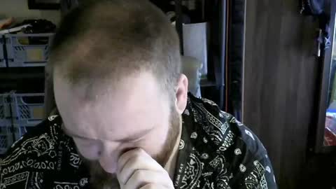 Snapshot of irishdaddy24 chatting on 02.17.25 twitter theirishman205 online show from 02.17.25