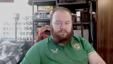 Snapshot of irishdaddy24 chatting on 09.13.25 twitter theirishman205 online show from 09.13.25