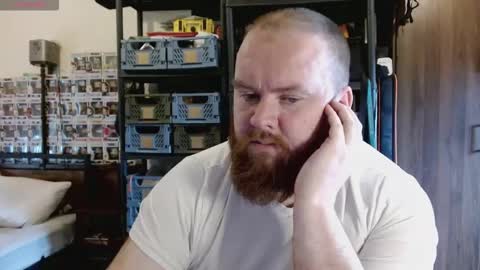 Snapshot of irishdaddy24 chatting on 09.27.25 twitter theirishman205 online show from 09.27.25