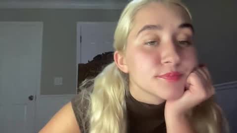 Irispink1 online show from 10.31.25