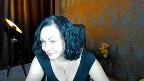 Snapshot of irissmoon1 chatting on 07.14.26 Iris online show from 07.14.26