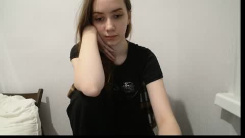 Snapshot of irma_b2004 chatting on 04.24.26 irma_b2004 online show from 04.24.26