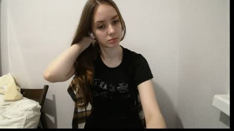 Snapshot of irma_b2004 chatting on 04.25.26 irma_b2004 online show from 04.25.26