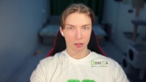 Snapshot of iron__chapman chatting on 01.26.25 Iron online show from 01.26.25