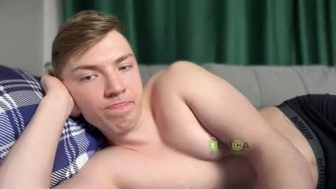 Snapshot of iron__chapman chatting on 02.14.25 Iron online show from 02.14.25