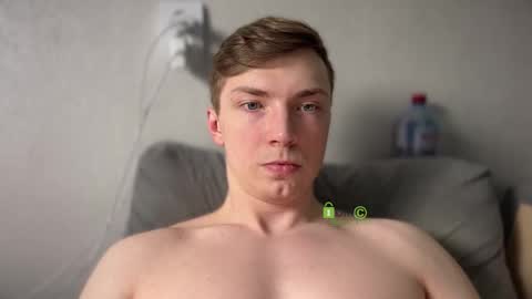 Snapshot of iron__chapman chatting on 03.09.25 Iron online show from 03.09.25