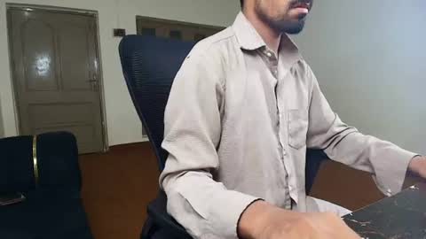 Snapshot of ironcharm4455 chatting on 07.25.26 Naveed online show from 07.25.26
