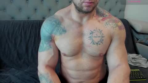 Snapshot of ironhulk22 chatting on 03.06.25 ironhulk22 online show from 03.06.25