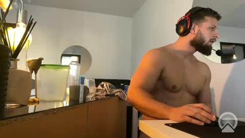 Snapshot of ironpumper69 chatting on 11.14.25 Ironpumper69 online show from 11.14.25