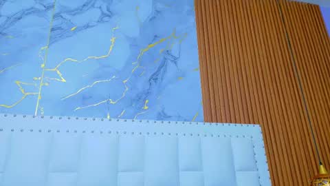 Sandy  online show from 09.23.25