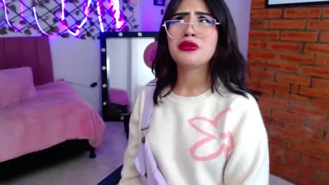 isabela online show from 09.20.25