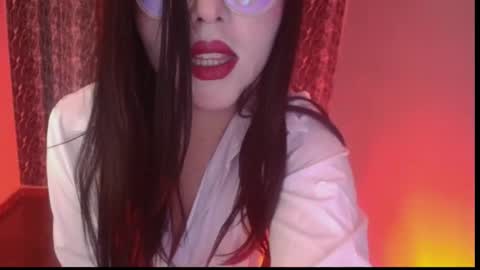 Snapshot of isa_crazy chatting on 09.21.25 Rachel online show from 09.21.25